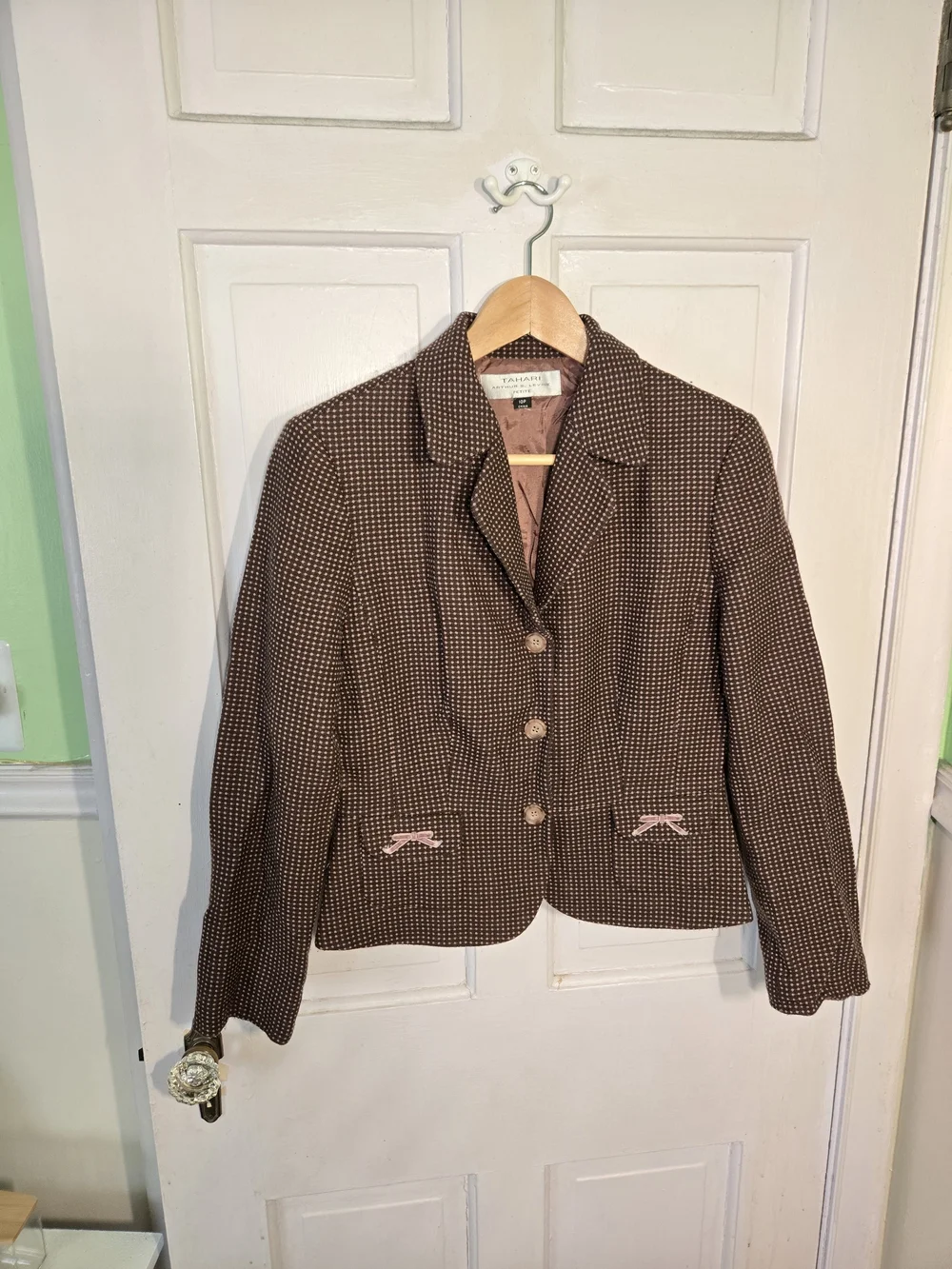 Tahari Brown Checkered Women's Blazer Jacket - Brown/Pink Accents Size 10